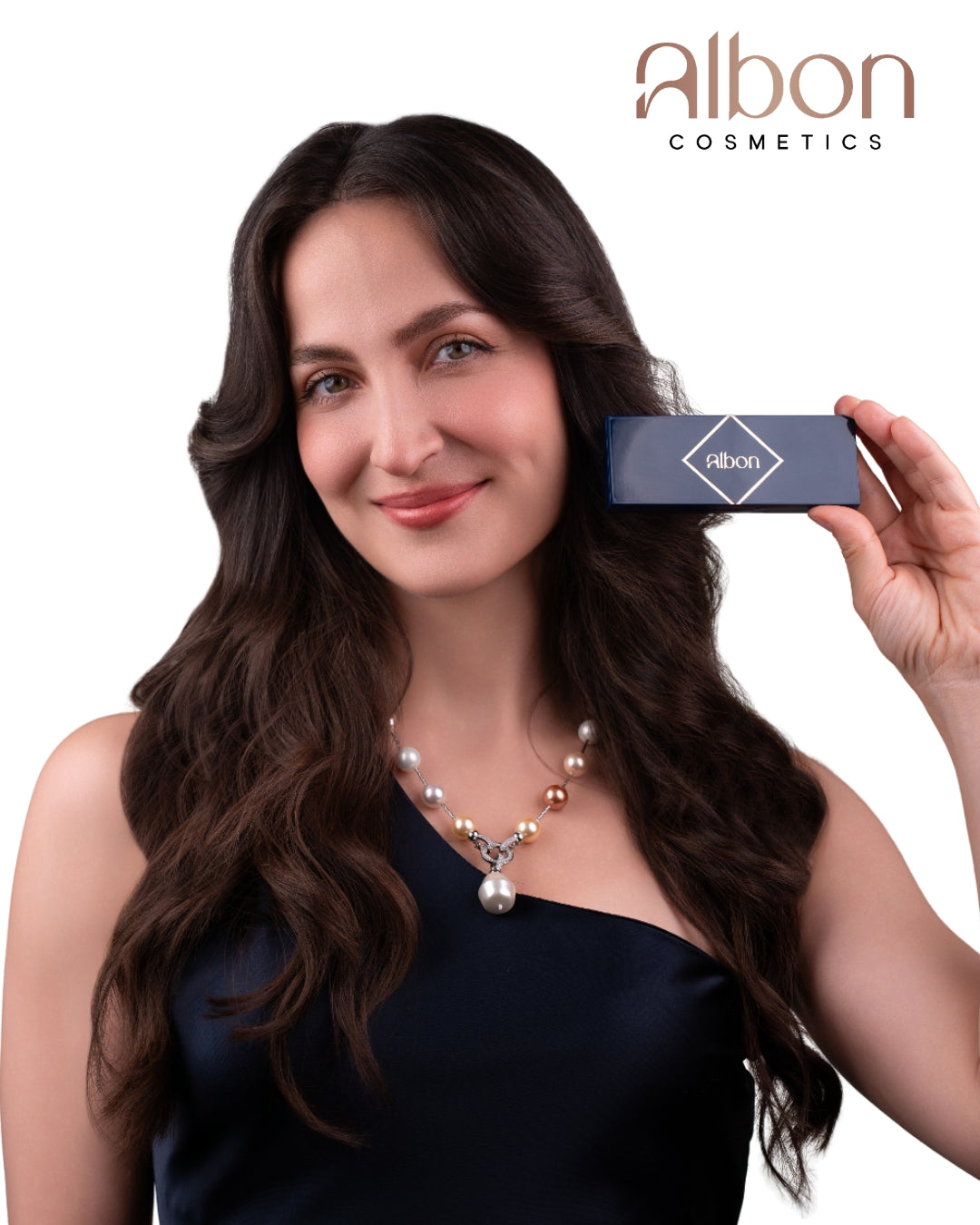 Flawless Fusion 4-in-1 – Your Full Face Routine in One: Conceal, Cover, Contour & Glow